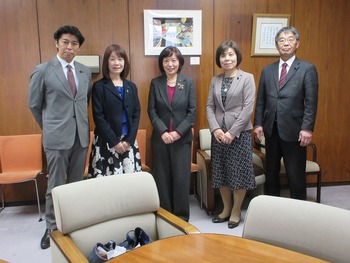 2026.3.17　福岡県で会派の調査